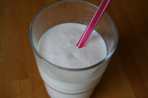 Rose lassi