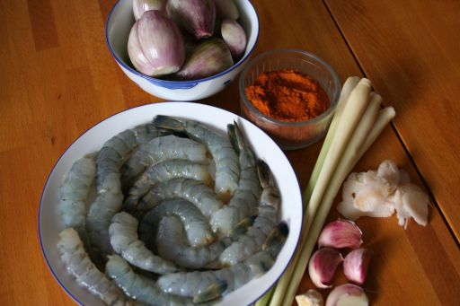 Mom's chili prawns ingredients