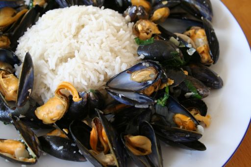 Steamed Mussels Thai Style