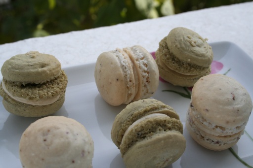 matcha green tea macaron