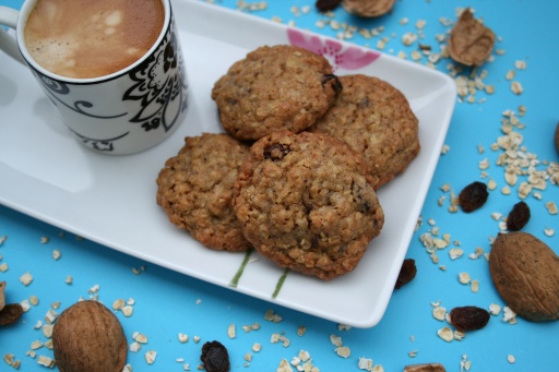 oatmeal cookies (walnut, raisins & dark chocolates)