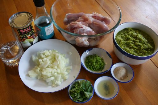 Green chicken curry ingredients