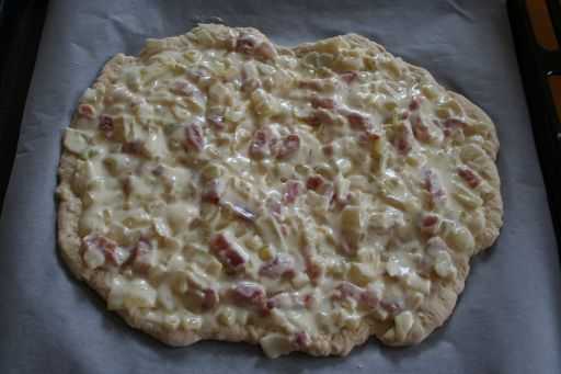 Tarte Flambée pizza